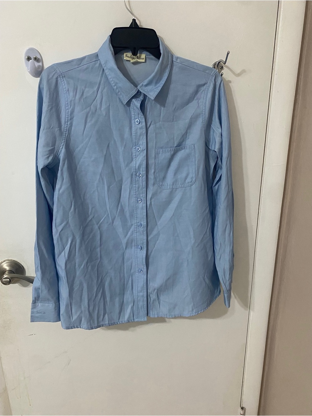 Women's Light Blue Button-Up Blouse with Classic Collar